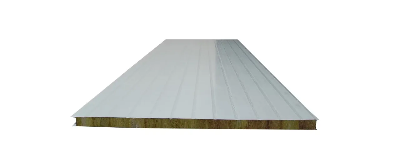 نمایی از ساندویچ پانل استیل